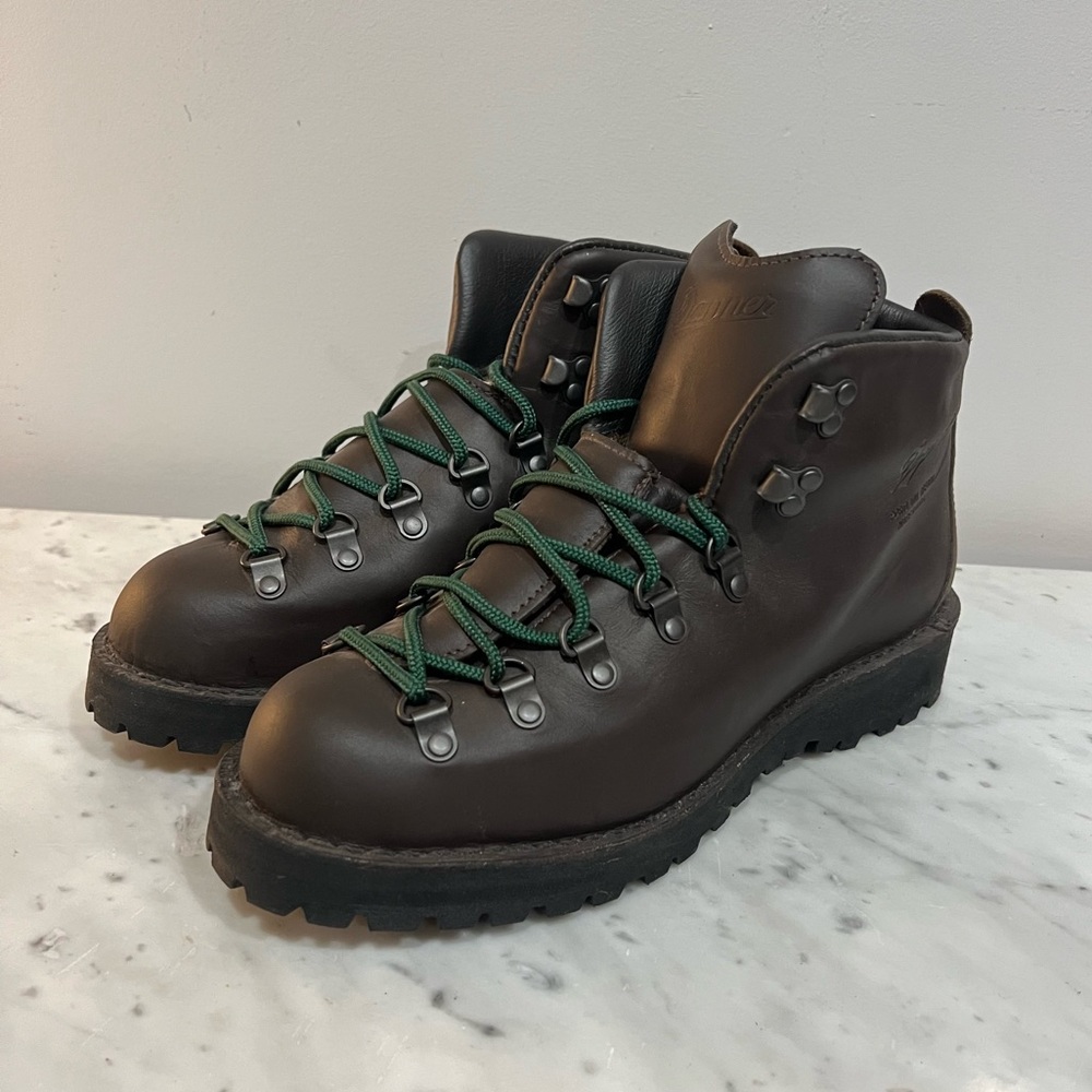 NWOT Danner Mountain Light Brown II 5” Brown. Gore Tex. Size 9 Men’s